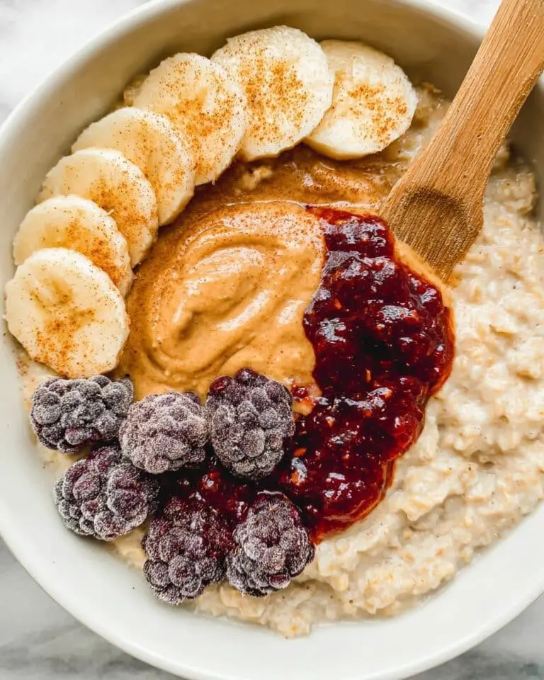 Quick Egg White Oatmeal with Cinnamon and Brown Sugar Recipe