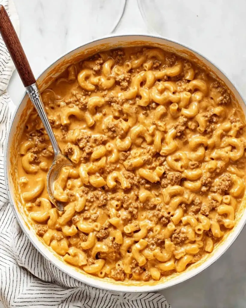 Beefaroni Pasta Bake with Creamy Tomato and Cheddar Sauce Recipe