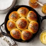 Easy Skillet Rosemary Dinner Rolls Recipe