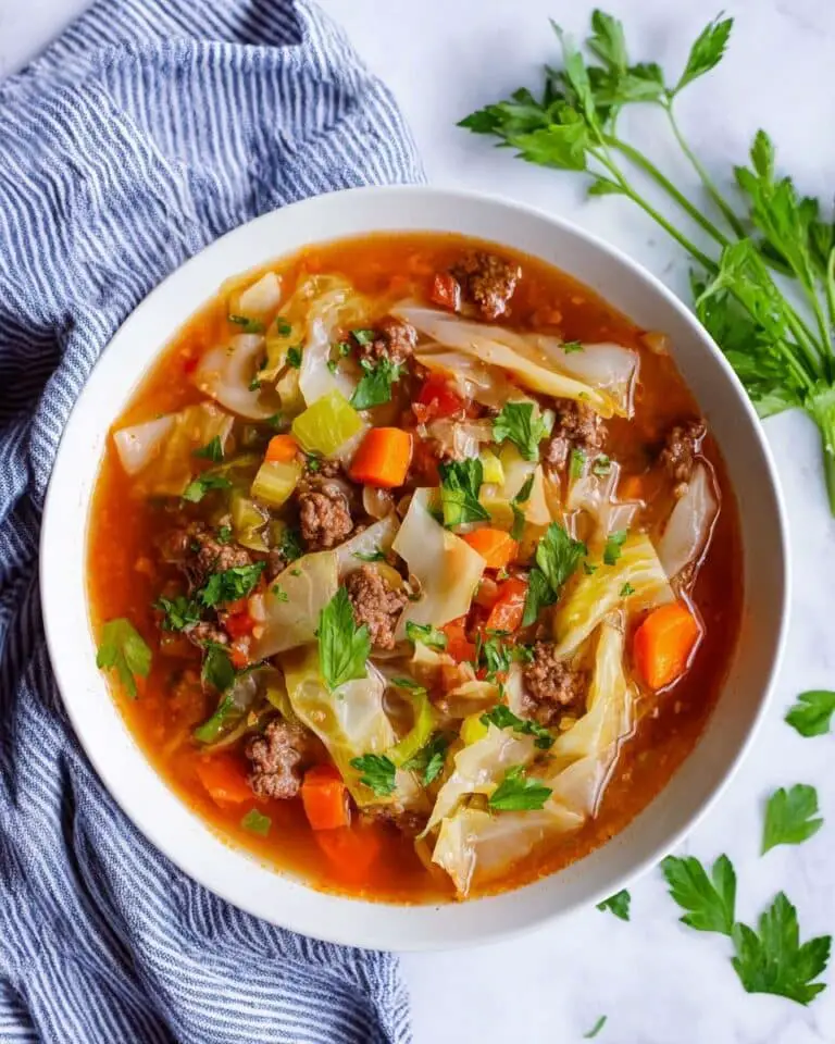 Hearty Cabbage and Ground Beef Soup Recipe
