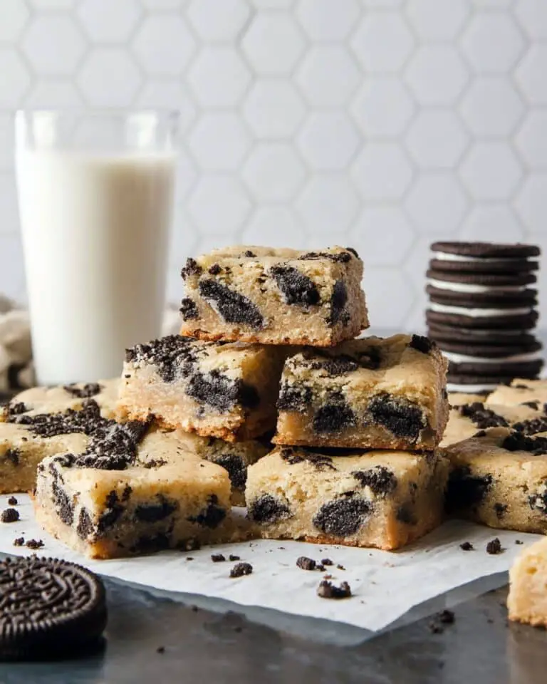 Cookies and Cream Blondies Recipe
