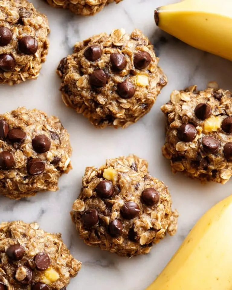 Banana Oatmeal Cookies with Chocolate Chips Recipe