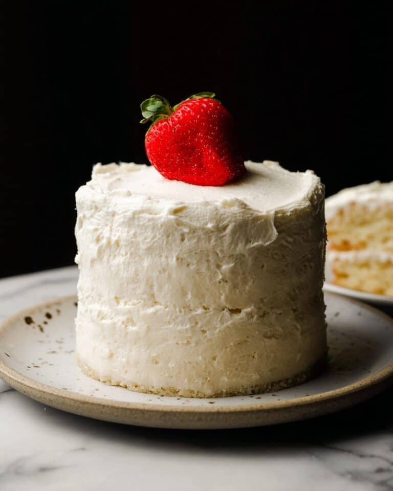 Vanilla Mini Cakes with Chantilly Cream Recipe