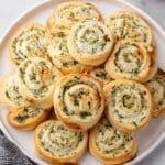 Cheesy Spinach Pinwheels Recipe