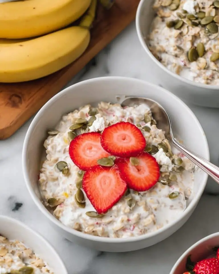 Protein-Packed Microwave Cottage Cheese Oatmeal (Creamy!) Recipe