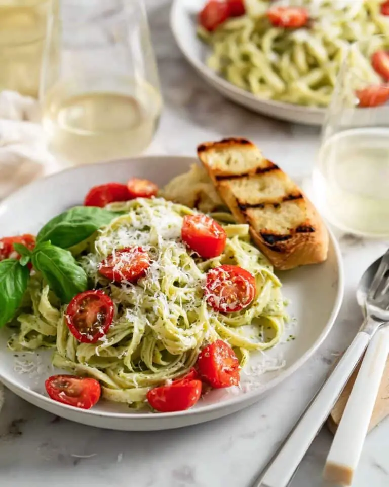 Creamy Avocado Pasta with Cherry Tomatoes Recipe