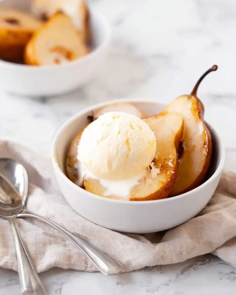 Baked Pears with Cinnamon and Brown Sugar Recipe